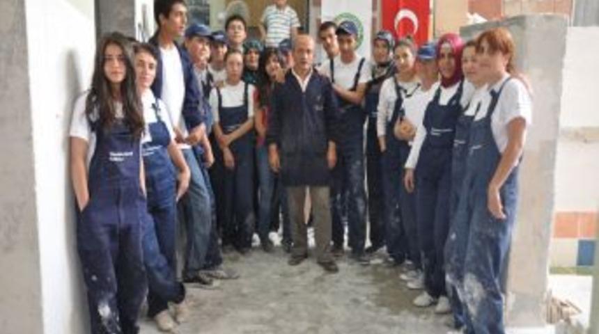 Seramik Kursunu Bitirenler, Ilkokulun Bakımını Yapacak