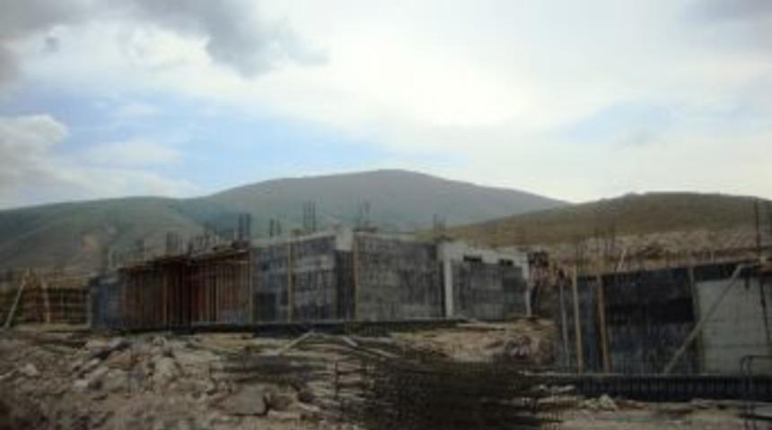 Iğdır &Uuml;niversitesi'nin Lojman İnşaatları