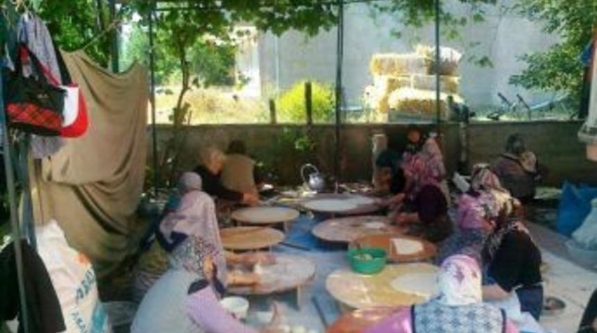 Hisarcık'ta Kadınlar Hayır İşlerinde Buluşuyor