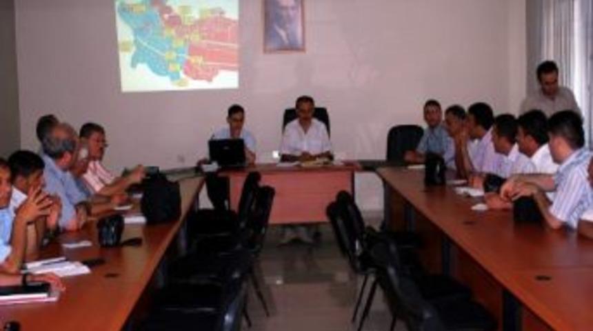 Boz&uuml;y&uuml;k&rsquo;te "4+4+4" Toplantısı