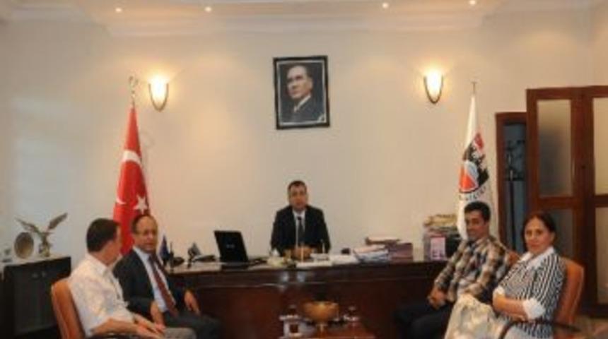 Mahalli İdareler Derneği'nden Vali Toprak&rsquo;a Ziyaret