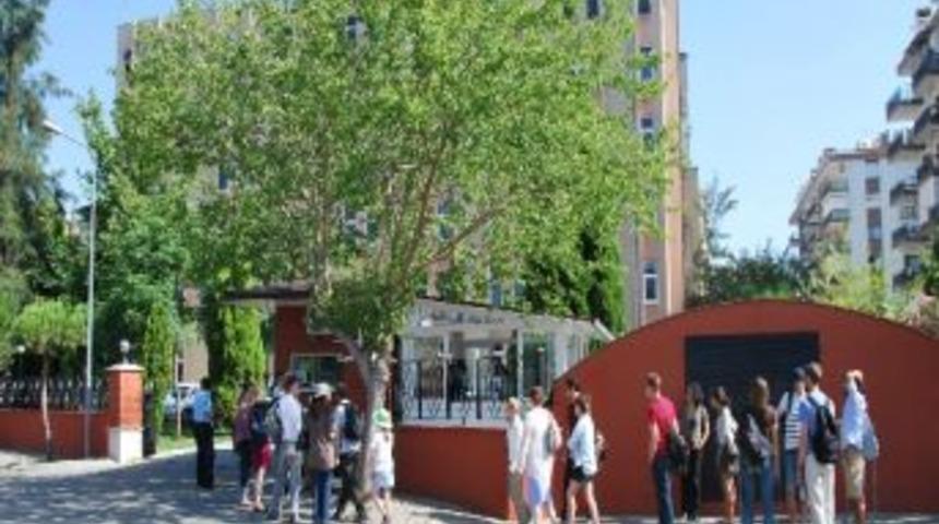 Afrodisyas Kazı Ekibi Emniyette