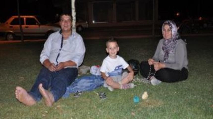 Salihlililer Park Ve Bah&ccedil;elere Akın Etti