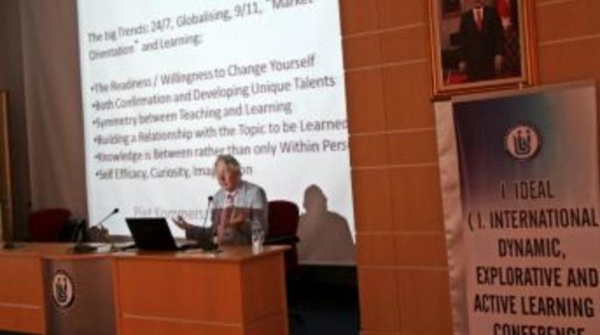 Bayburt &Uuml;niversitesinin D&uuml;zenlediği Ideal Konferansı Sona Erdi