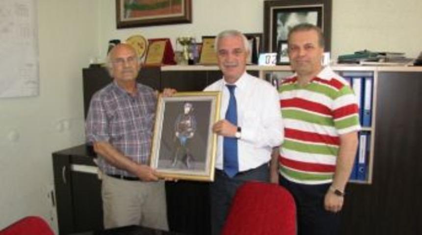 &Ouml;demiş&rsquo;li Ressam H&uuml;seyin Savran, Eserleriyle Yıldız Kent M&uuml;zesi&rsquo;ne Katkı Verecek