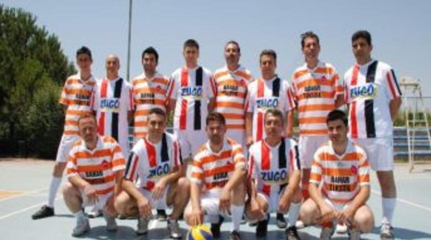 Osb&rsquo;de Voleybol Turnuvası&rsquo;nın Şampiyonu Bahar Tekstil