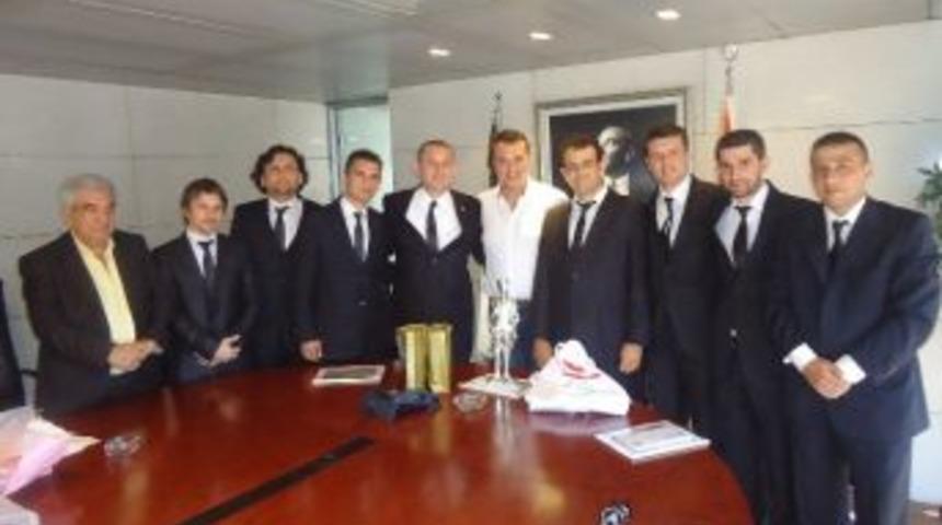 Beşiktaş Taraftarlar Derneği&rsquo;nden Orman Ve Seba&rsquo;ya Ziyaret