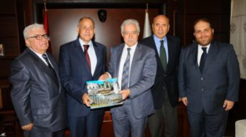 B&uuml;y&uuml;kel&ccedil;i Rhouma'dan Aldırmaz'a ziyaret