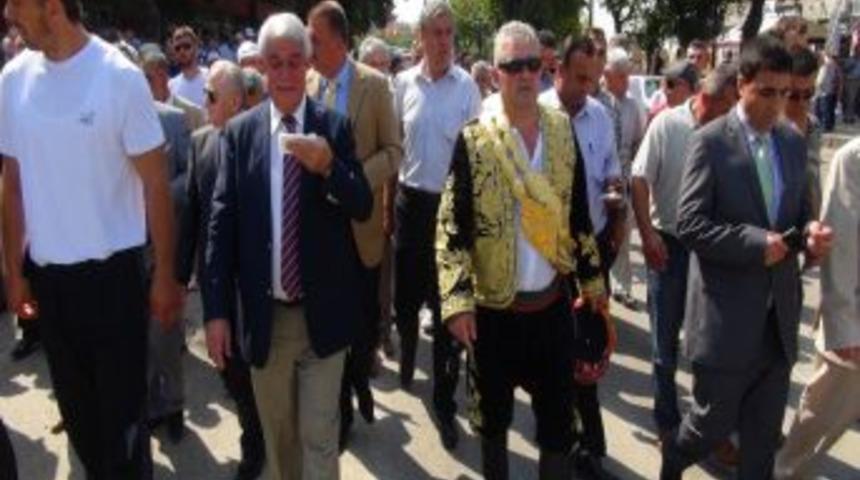 Tarihi Kırkpınar Yağlı G&uuml;reşleri Başladı