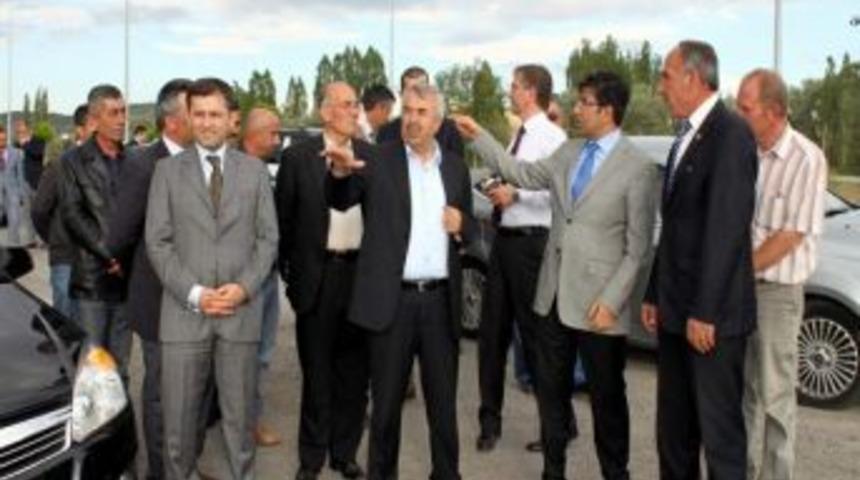 M&uuml;steşar Habip Soluk Yıldızeli&rsquo;nde İncelemelerde Bulundu