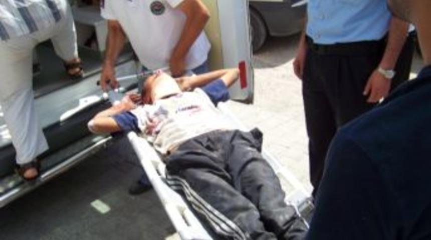 Merdiven Boşluğuna D&uuml;şen &Ccedil;ocuk Agır Yaralandı