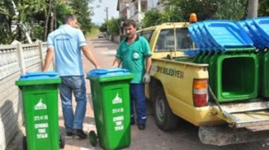 Plastik &ccedil;&ouml;p konteynerleri dağıtıldı