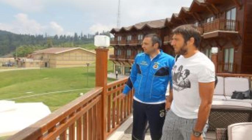 Fenerbah&ccedil;e'nin Yeni Transferi Egemen, Kampa Katıldı