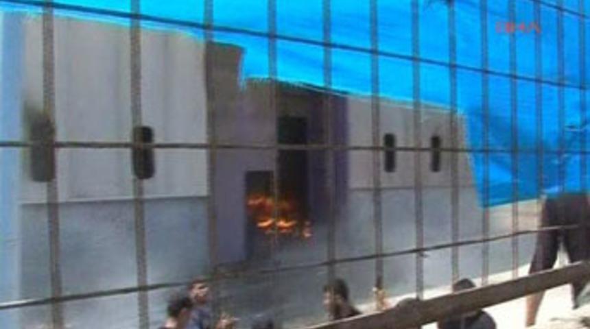 &Ccedil;adırkentte yangın:2 &ouml;l&uuml;