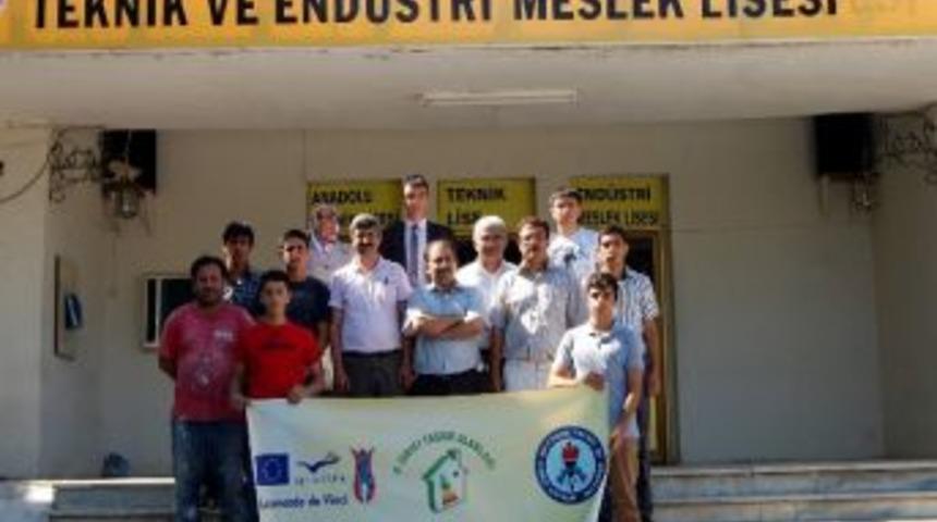 Meslek Lisesi &Ouml;ğrencileri Danimarka&rsquo;dan D&ouml;nd&uuml;
