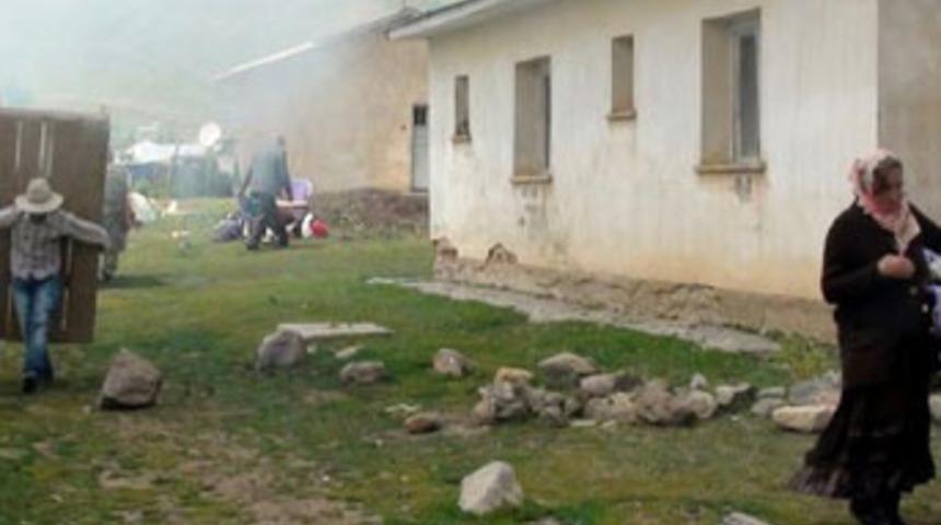 Bing&ouml;l'de aile kavgası; 1 &ouml;l&uuml;, 2 yaralı