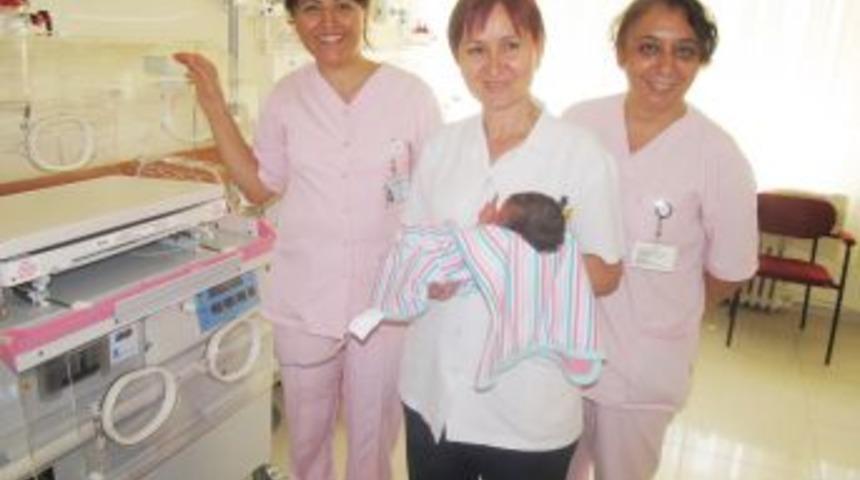 Yeni A&ccedil;ılan 'yeni Doğan Yoğun Bakım' &Uuml;nitesinin Misafirleri T&uuml;p Bebekler Oldu