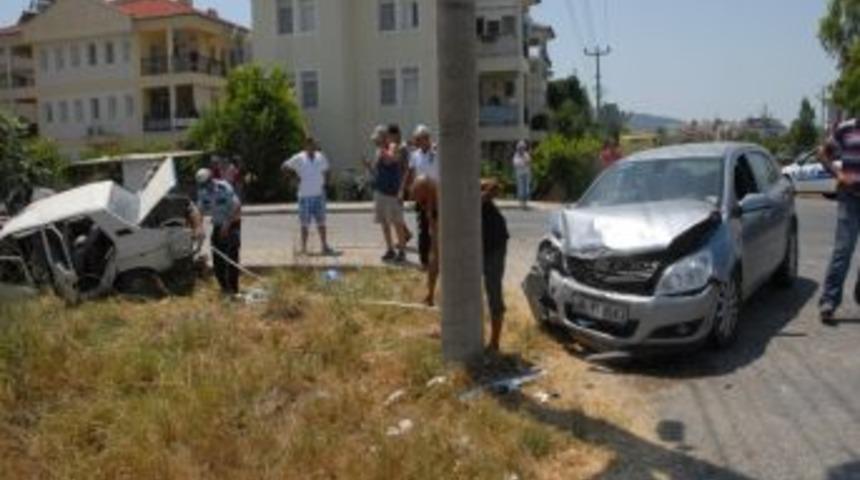 Fethiye&rsquo;de Trafik Kazası: 1&rsquo;i Ağır 4 Yaralı