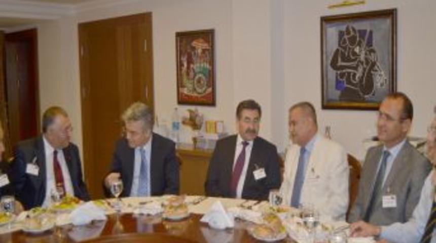 Suriye&rsquo;nin D&uuml;n&uuml;, Bug&uuml;n&uuml; Ve Yarını G&ouml;lbaşı&rsquo;nda Masaya Yatırıldı