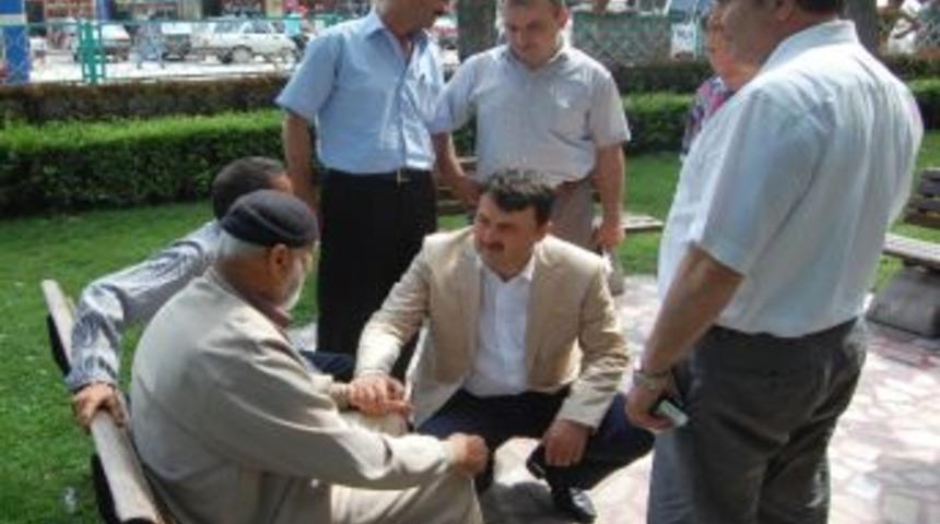 Ak Partili G&uuml;lşen Taşk&ouml;pr&uuml;&rsquo;de Esnafları Ziyeret Etti