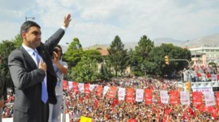 Chp İstanbul Milletvekili Umut Oran İzmir&rsquo;e Geliyor