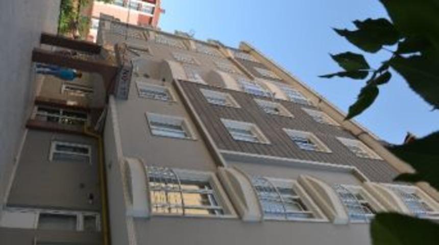 Komutana Casusluk G&ouml;zaltısı