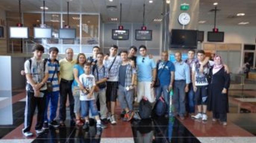 Meslek Lisesi &Ouml;ğrencileri Polonya Yolcusu