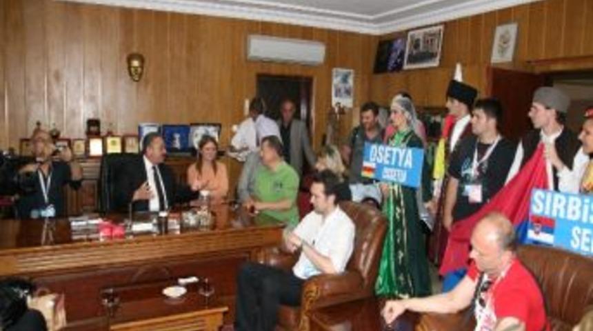 3. Uluslararası Tulum Ve M&uuml;zik Festivali&rsquo;nde &Uuml;lkeler Yarıştı