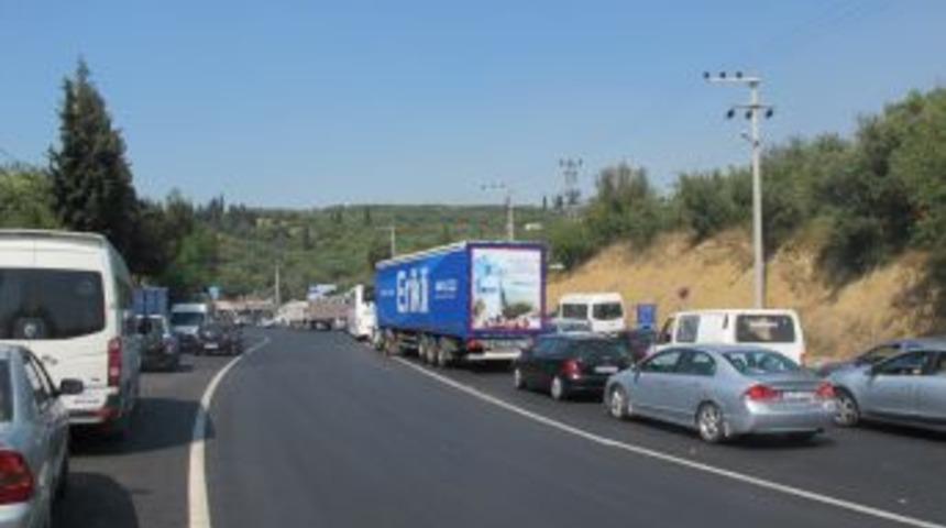 Tatilcilerin Trafik &Ccedil;ilesi Eskihisar'dan Başladı