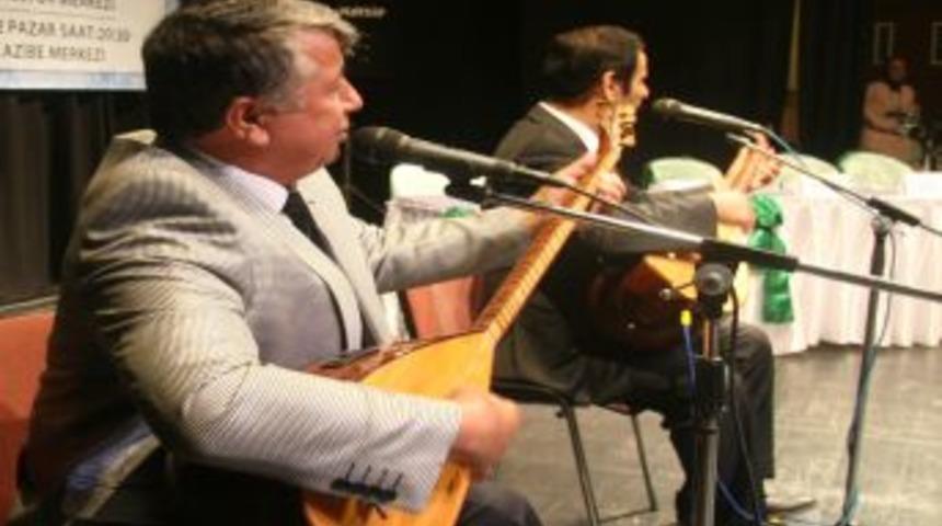 Aşıklar Sazıyla S&ouml;z&uuml;yle Esed Zulm&uuml;n&uuml; Kınadı