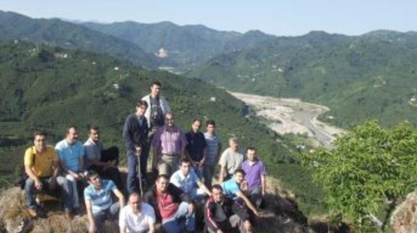 Turizme Kazandırılan Bedrama Kalesi'nin Ilk Ziyaret&ccedil;ileri Azerbaycan'dan