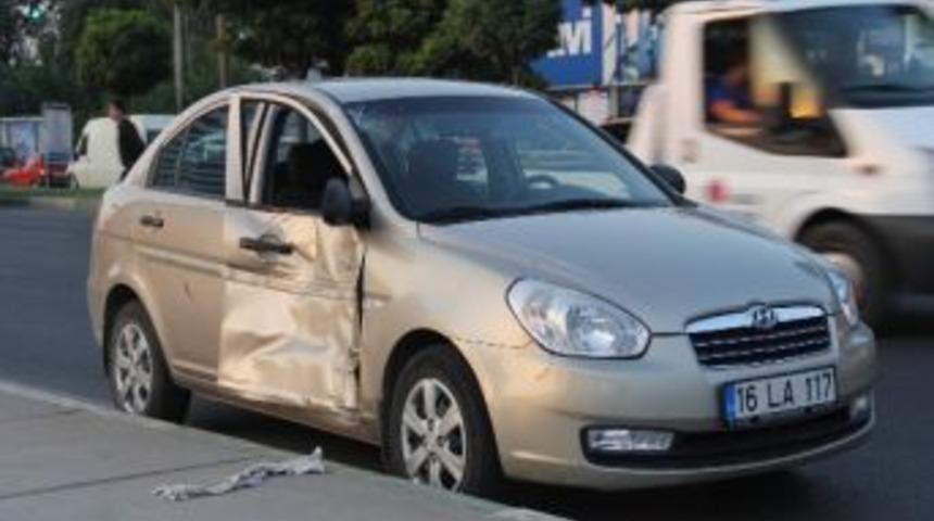 D&uuml;ğ&uuml;n Konvoyunda Kaza