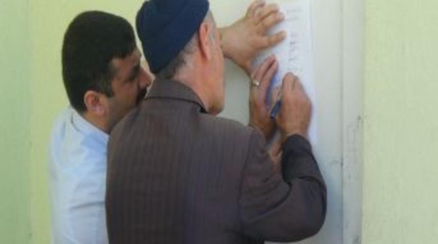 Mahalleli, Caminin Eski Isminin Iadesi I&ccedil;in Imza Kampanyası Başlattı