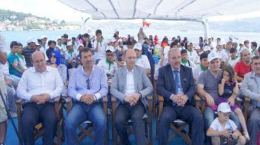 T&uuml;rk&ccedil;e Sevdalıları Boğazı Şenlendirdi