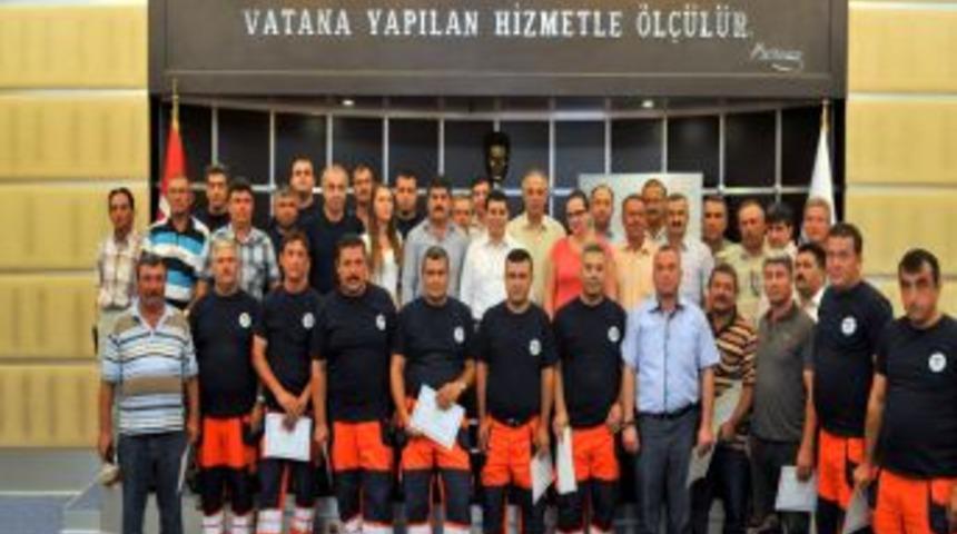 Kepez Belediyesi, Ilk Yardım Eğitimi Alan Personeline Sertifika Verdi