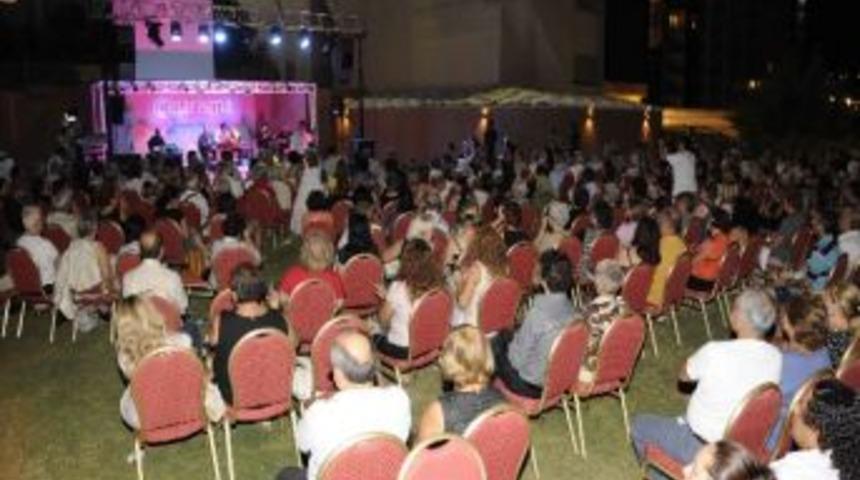 Sanat M&uuml;ziği Sevenler Zekai Tunca İle Coştu