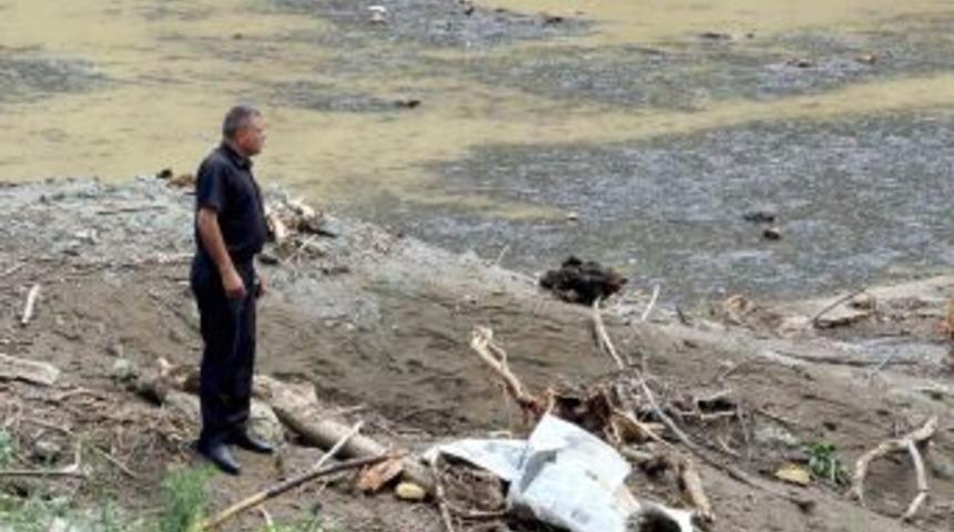 Sel B&ouml;lgesinde Bir Kadın Cesedi Bulundu