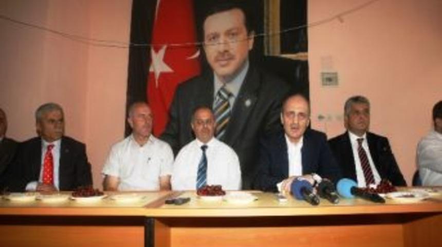 &Ccedil;evre Ve Şehircilik Bakanı Erdoğan Bayraktar Trabzon&rsquo;da