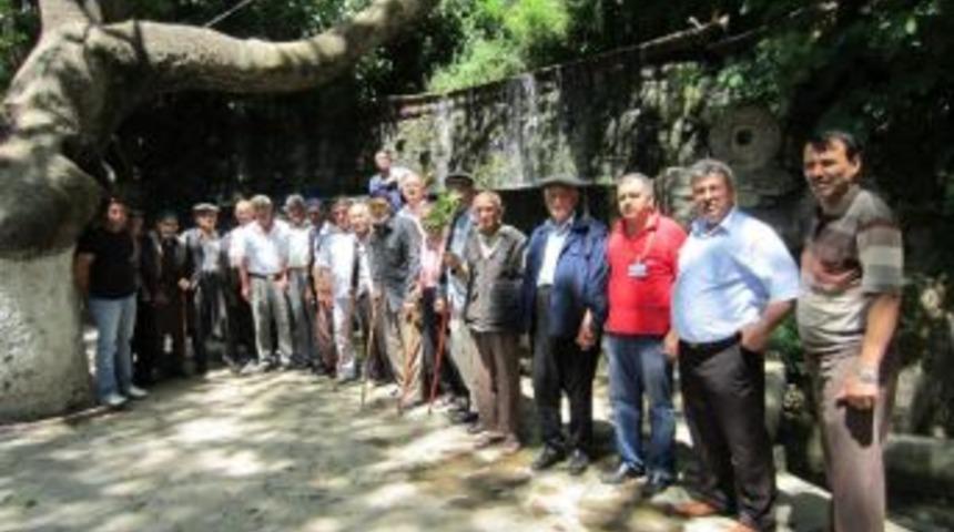 Huzurevi Sakinleri Şifa Pınarı&rsquo;nda Eğlendi