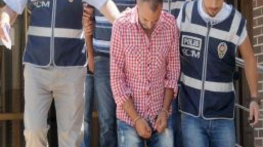 &Ouml;nc&uuml; Ara&ccedil;la Yola &Ccedil;ıkan Uyuşturucu Tacirleri Polisten Ka&ccedil;amadı