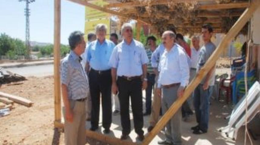 Milli Eğitim M&uuml;d&uuml;r&uuml; Akboğa, Kozluk&rsquo;ta Yatırımları İnceledi