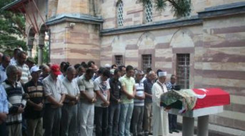 Komiser Koca Tarafından &Ouml;ld&uuml;r&uuml;len Bayan Polis Memuru Toprağa Verildi