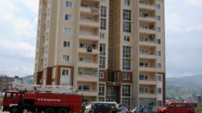 Selzedelerin Yaralarının Sarılması I&ccedil;in Asker Ve Belediye Ekipleri Seferber Oldu