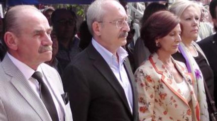 Kemal Kılı&ccedil;daroğlu, Ulukışla'da Kız Yurdunun A&ccedil;ılışına Katıldı