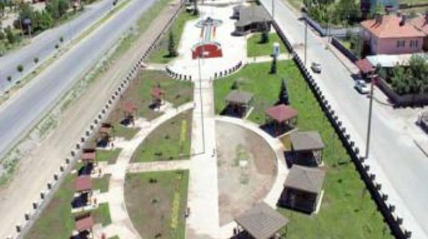 BBP Genel Başkanı, Şarkışla&rsquo;da Muhsin Yazıcıoğlu Parkı'nı Hizmete A&ccedil;tı