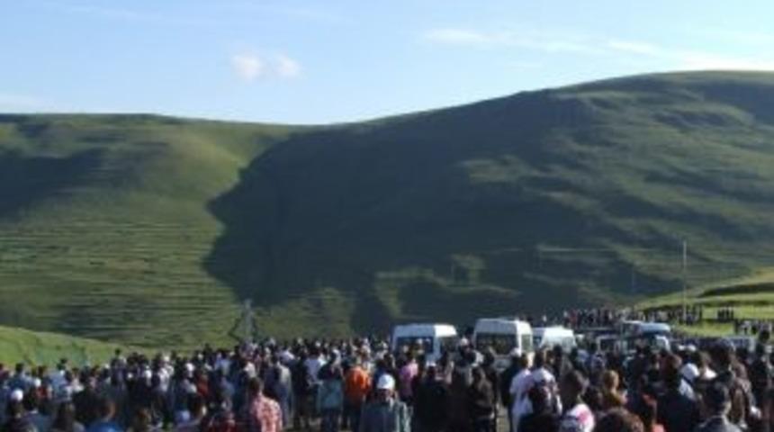 Atat&uuml;rk&rsquo;&uuml;n S&uuml;lieti İzleyenleri B&uuml;y&uuml;ledi