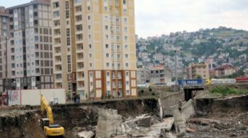 TOKİ Konutlarında Inceleme Yapan Bilim Adamları: Binalar G&uuml;venli