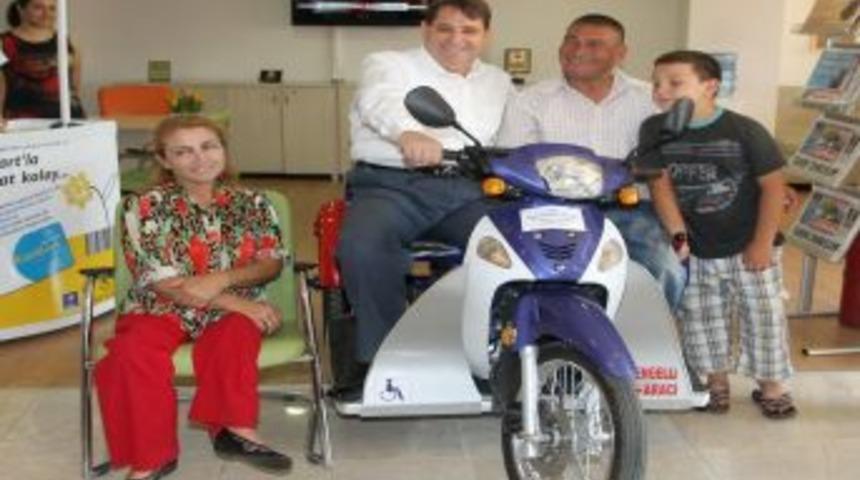 Y&uuml;r&uuml;me Engelli Konak Belediyesi Sayesinde Ekmek Teknesine Kavuştu