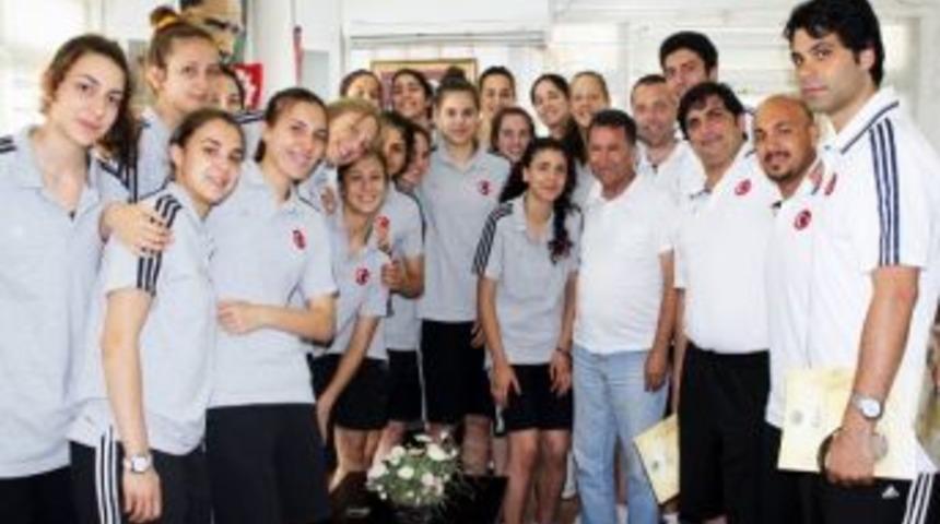 G&uuml;re, Milli Takımın G&ouml;zdesi Oldu