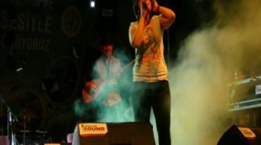 Silbas Tu Tari M&uuml;zik Grubu'ndan Tatvan&rsquo;da 3 Dilli Konser